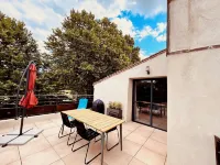 Gite La Confluence Hotels in Montolieu