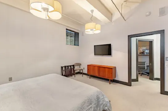 Pvdloft ︙ Curated Design ︙ Prime Walkable Locale ︙ Near Brown + Risd