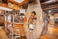 The Honest Lawyer, Ascend Hotel Collection