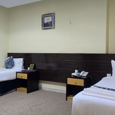 Loulouat Al Anood Hotel Mecca Отели рядом с достопримечательностью «Мечеть E Taneem»