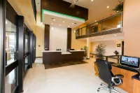 Best Western Plus Oakbrook Inn Hotels in Westmont