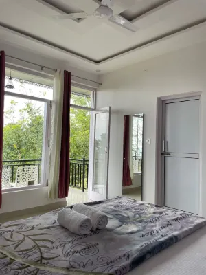 Destination Bir Hotels in 