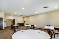 大學校園附近的伍斯特舒適套房酒店 - 2星級