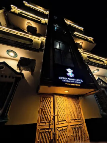 Hidden Monkey Hostel Chet Singh Ghat