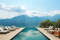 Carefree Retreat With Panoramic Views of Lake Como - Villas