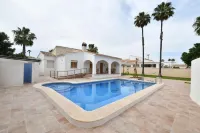 Zenia Hostel - Beach