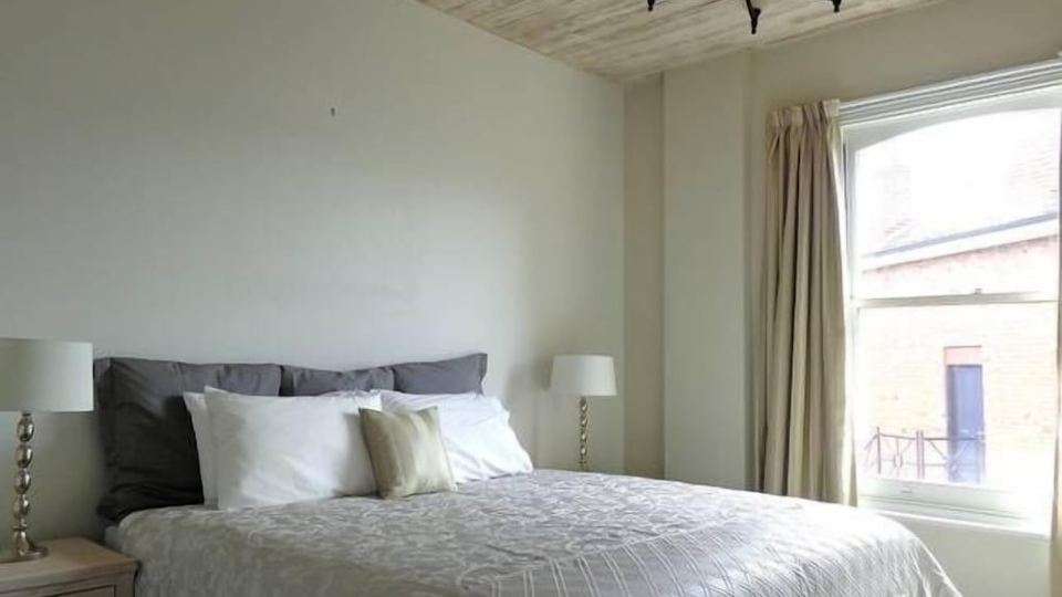 Hobart CBD Premium Apartment, 3 Mins to Waterfront