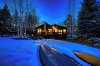 Pagosa Lakefront Home w/ Hot Tub, A/C, & Canoe!