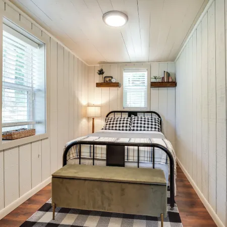 Eagle River Retreat on DAM Lake w/ Boat Dock!