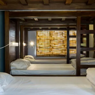 Micasa Hostels Hotels near Old Lighthouse