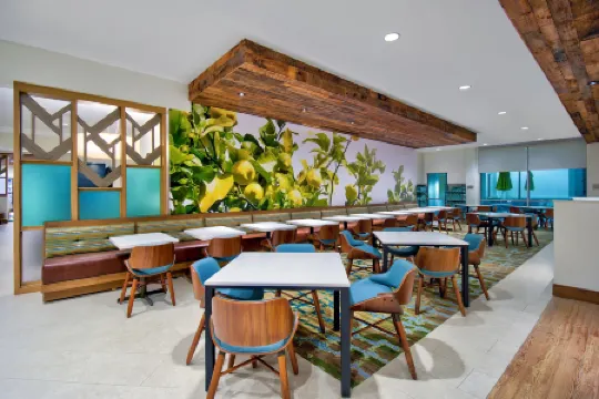 Fairfield Inn & Suites Orlando at Flamingo Crossings® Town Center