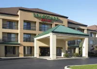Courtyard by Marriott Scranton Montage Mountain - Pool