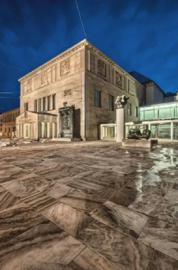 Gasthaus 210 Các khách sạn gần St. Josef Church