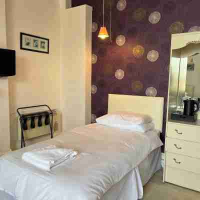 Lynton House Rooms