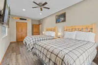 First Class "ARCADE" /18 Person/3400 sq ft/10 Bed/Firepit/Huge Kitchen/Fireplace