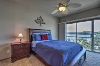 Lake-View Pool and Boat Slip! Ozarks Condo - Wifi