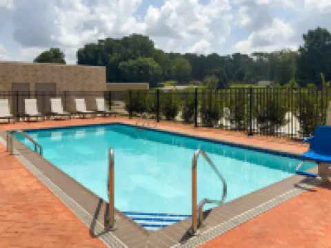 Holiday Inn Express & Suites Meridian I-20 by IHG Hotels in Meridian