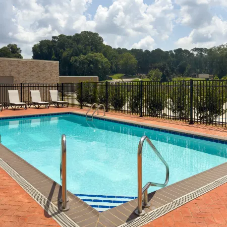 Holiday Inn Express & Suites Meridian I-20 by IHG