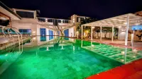 The Trawangan Resort - Infinity Pools