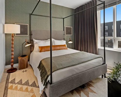 Sterling 1BR at Everett | Pool & Gym Hotels in Everett