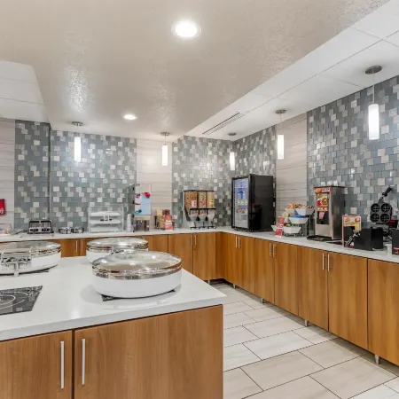Executive Residency by Best Western Waterloo  Cedar Falls