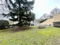 Appartement Design Porte de Paris avec parking Hôtels à : Sèvres