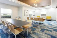 Holiday Inn Express & Suites WILLIAMSBURG by IHG - 3-Star