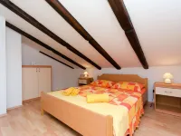 Apartment Mauro Hotels in Punat