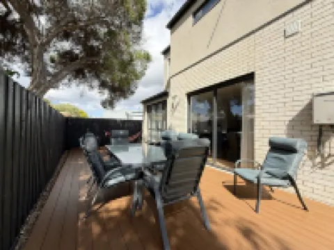 Aalto Retreat 3: Chic & Modern, Close 2 Everything Hoteles en Rosebud