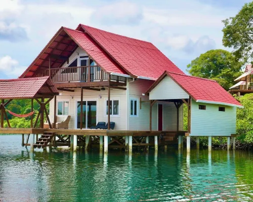 Six Pillars Resort Hotels in Bastimento