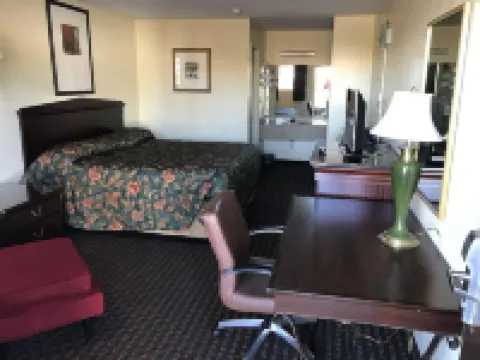 Knights Inn Augusta at Deans Bridge Rd