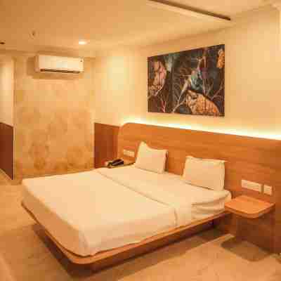 The High-Point Inn & Suites Rooms