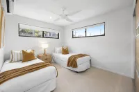 Bright Beachside Family House With Ocean Views - 3-Star