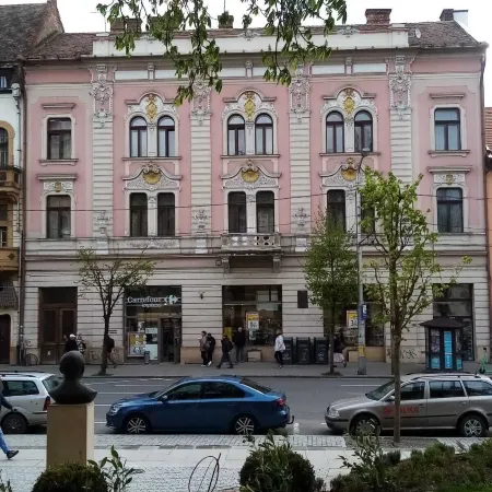 Palazzo Bellariva Dimora Отели рядом с достопримечательностью «Торговый центр Cluj Iulius Mall»