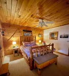 Log Cabin on Edge of National Park; Over the Top Amenities & Reviews