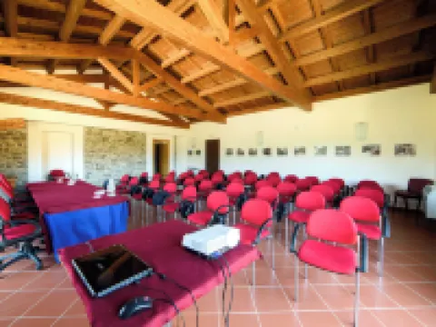 波戈圖非迪弗索阿爾貝格酒店 伊塞爾尼亞省酒店