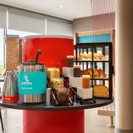 Avid Hotel California - Lexington Park by IHG