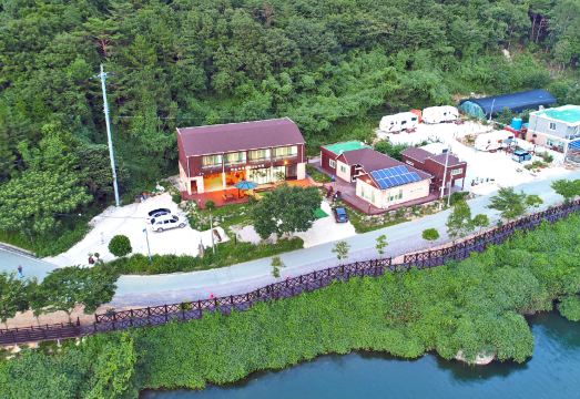 완도 수목원 펜션