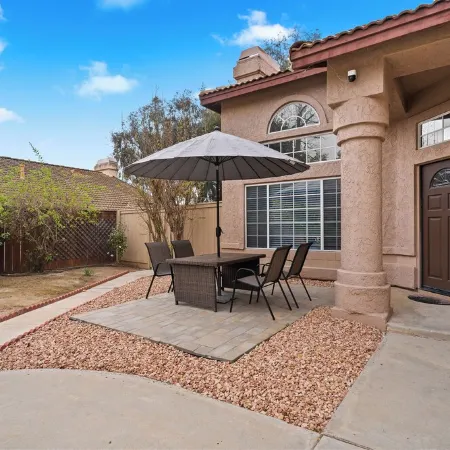 Upscale Family & Group Friendly Spacious Home