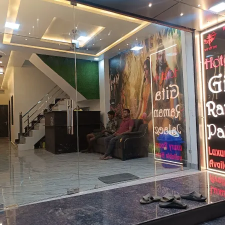 Gita Raman Palace
