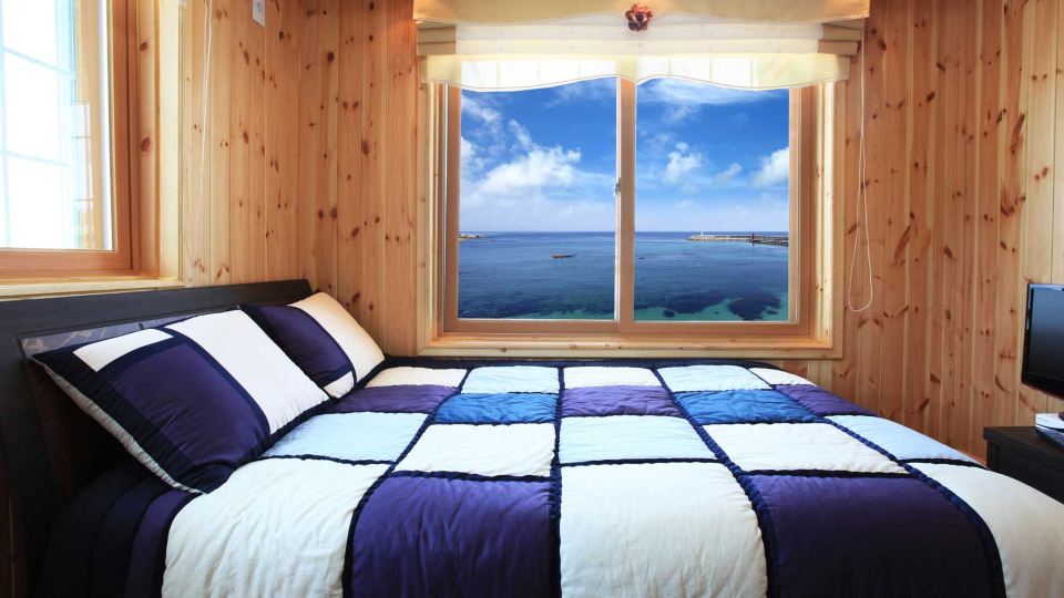 Samcheok Jangho Beach Pension