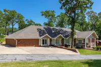 Candlewyck Cove Resort