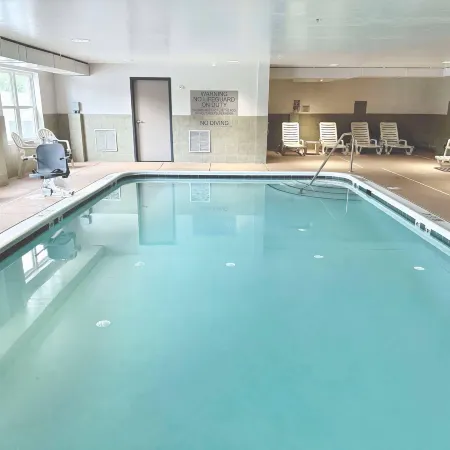 Country Inn & Suites by Radisson, Harrisonburg, VA