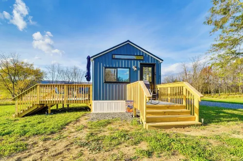 Little Blue Cabin! Country Stay Near Williamsport - Country Houses