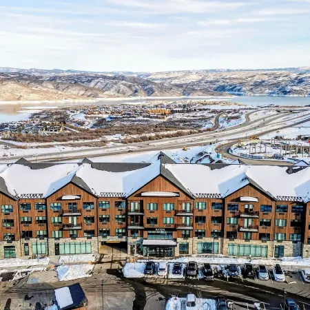 Pioche Peak by Avantstay Scenic Studio Retreat Spa Access Minutes to Skiing + Main Street