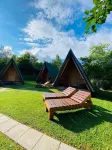 Rooms & Glamping Lana Haus - Hostales