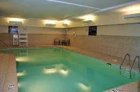 Hampton Inn & Suites Cincinnati/Uptown-University Area - Pools