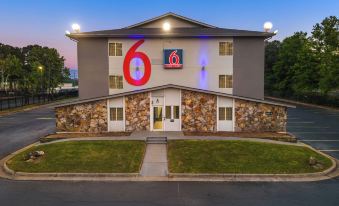 Motel 6 Little Rock, AR - South