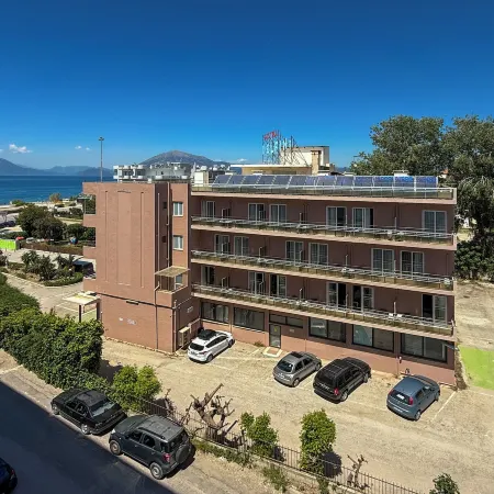 Delfini Hotel