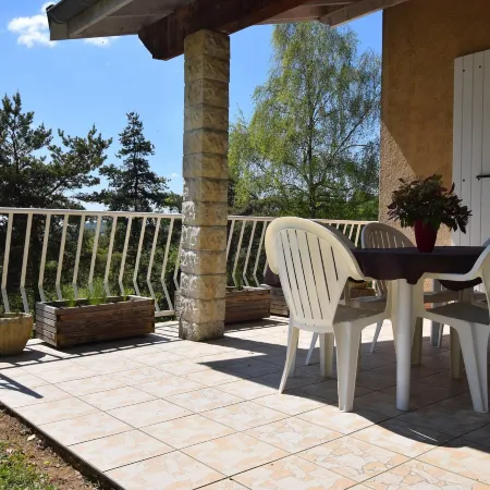 Relaxing Retreat in Bathernay